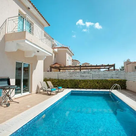 Βίλα Pernera 173